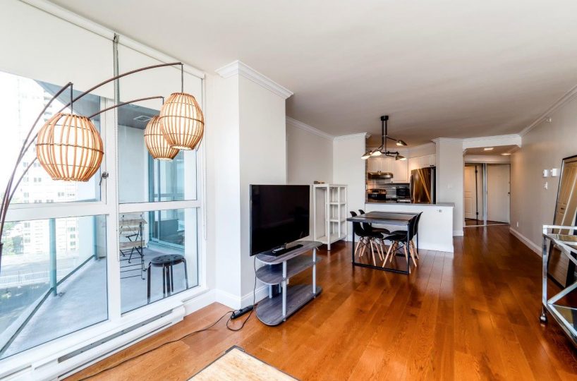 #1402 - 907 Beach Avenue, Vancouver V6Z 2R3
