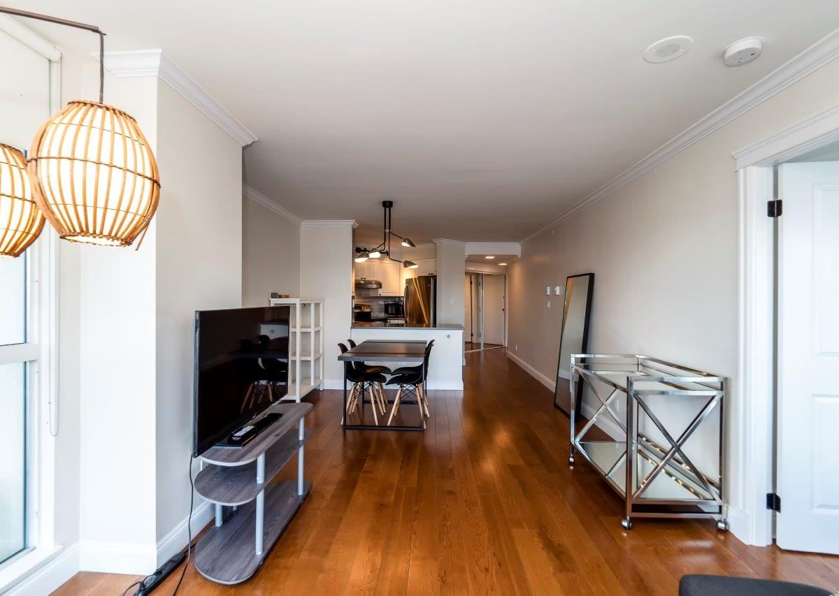 #1402 - 907 Beach Avenue, Vancouver V6Z 2R3