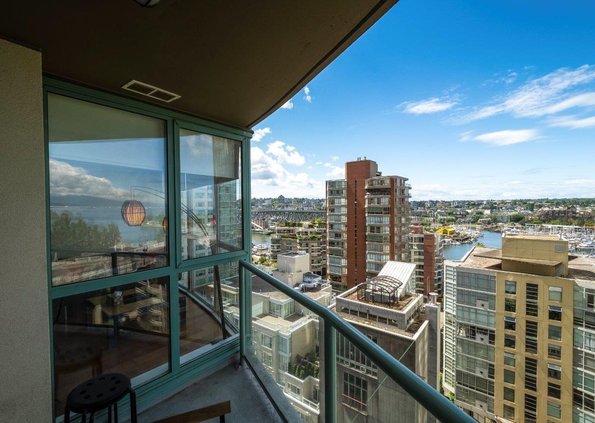 #1402 - 907 Beach Avenue, Vancouver V6Z 2R3
