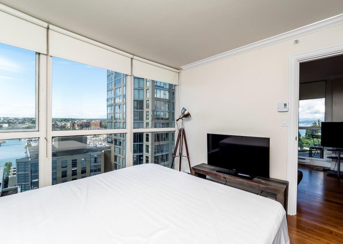 #1402 - 907 Beach Avenue, Vancouver V6Z 2R3