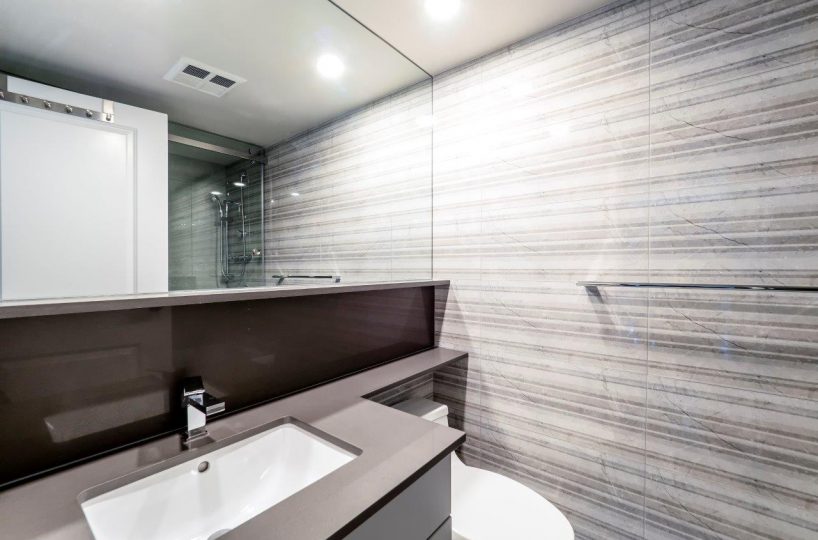 #1402 - 907 Beach Avenue, Vancouver V6Z 2R3