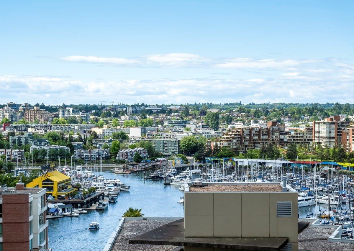 #1402 - 907 Beach Avenue, Vancouver V6Z 2R3