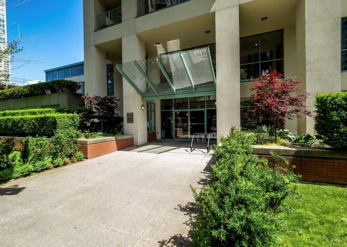 #1402 - 907 Beach Avenue, Vancouver V6Z 2R3