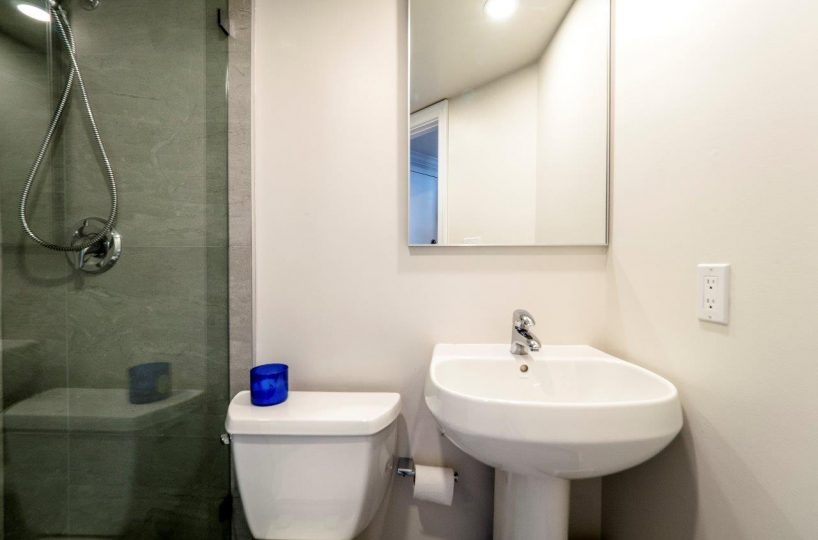 #1402 - 907 Beach Avenue, Vancouver V6Z 2R3