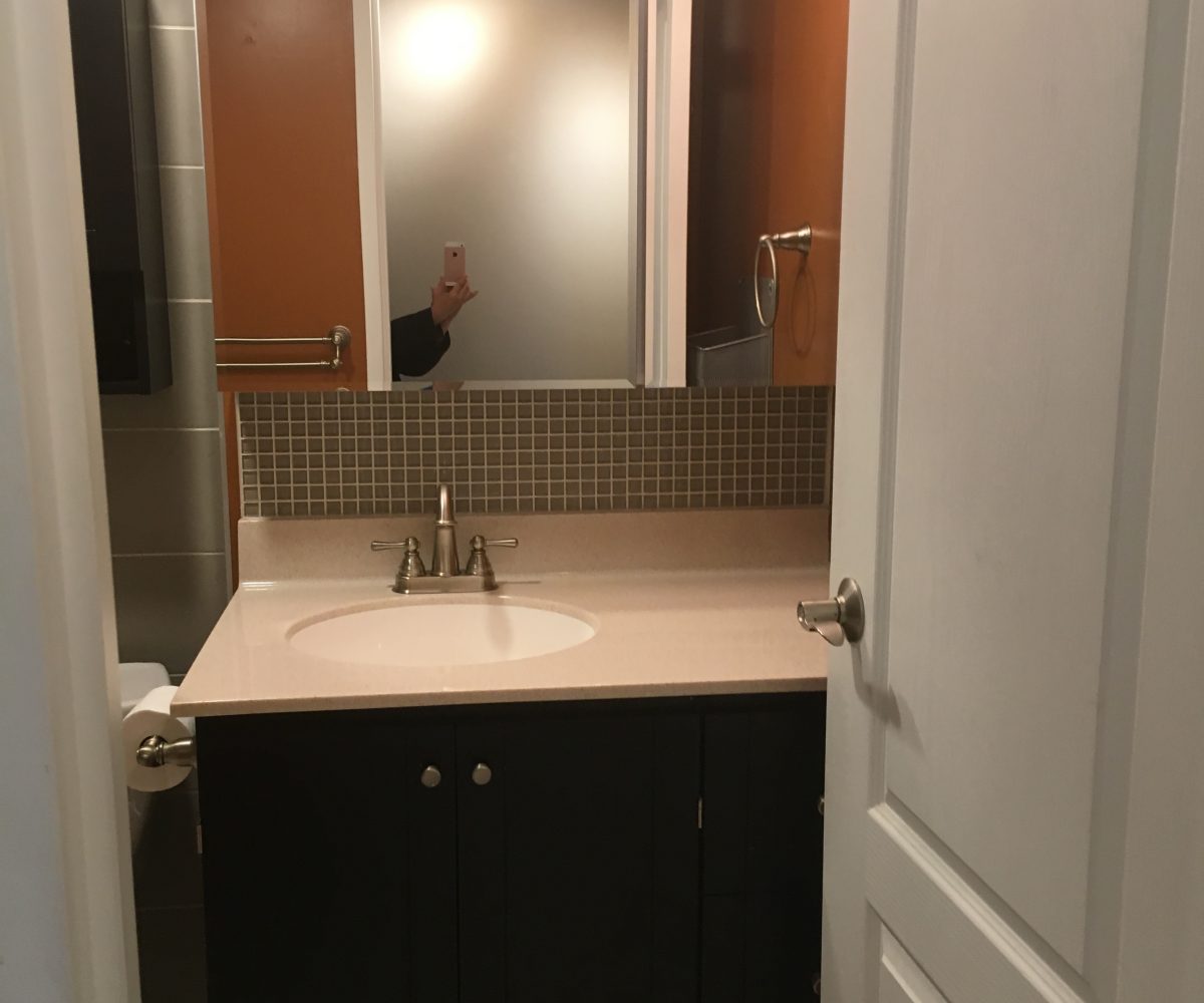 #805 - 2016 Fullerton Ave, North Vancouver, V7P 3E3
