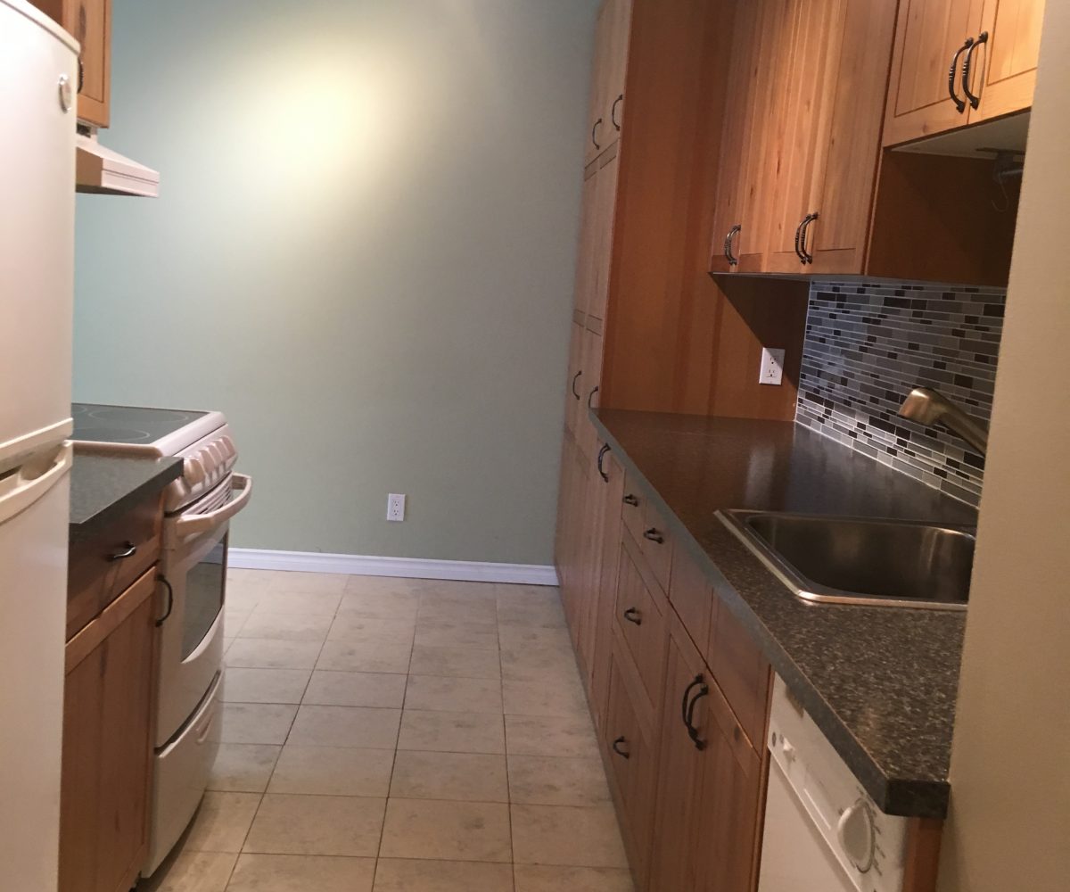 #805 - 2016 Fullerton Ave, North Vancouver, V7P 3E3