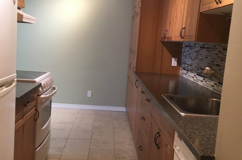 #805 - 2016 Fullerton Ave, North Vancouver, V7P 3E3