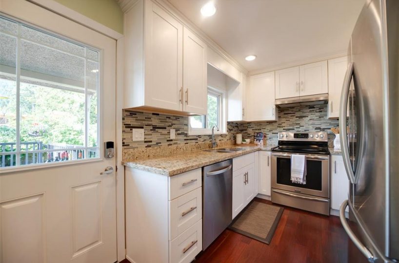662 East Osborne Rd, North Vancouver, BC, V7N 1M7