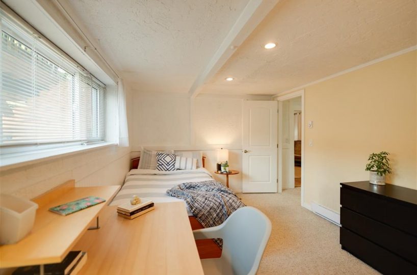 662 East Osborne Rd, North Vancouver, BC, V7N 1M7