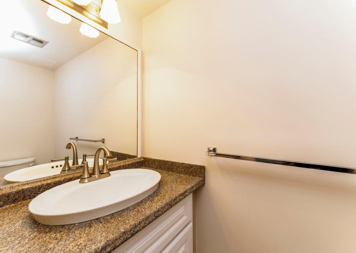 #506 - 2020 Fullerton Avenue, North Vancouver, V7P 3G3