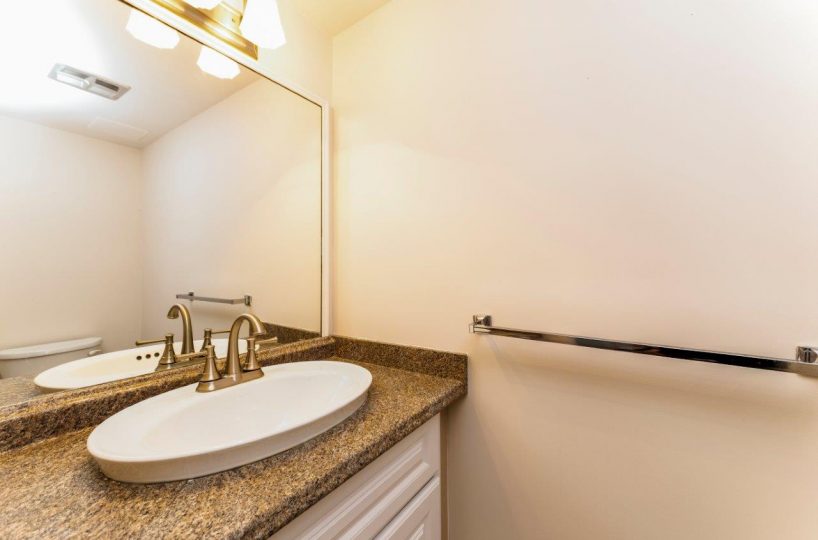#506 - 2020 Fullerton Avenue, North Vancouver, V7P 3G3