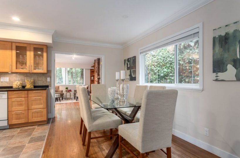 992 Canyon Blvd, North Vancouver V7R 2K1