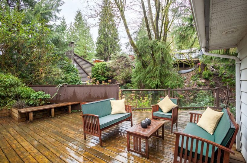 992 Canyon Blvd, North Vancouver V7R 2K1