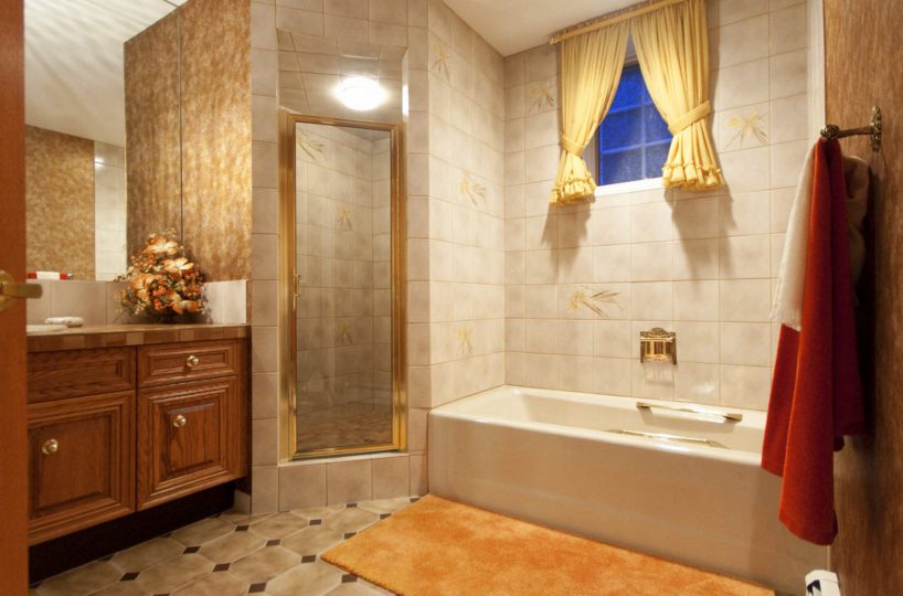 2158 Westhill Wynd, BC V7S 2Z3