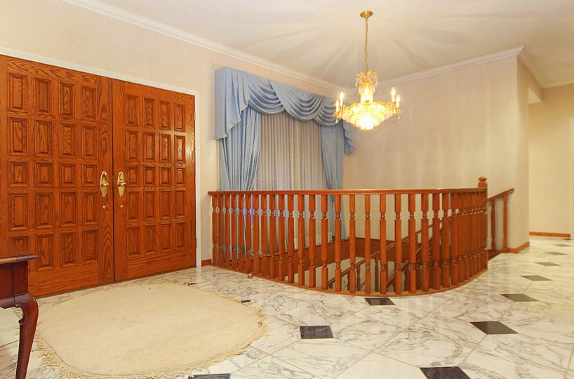2158 Westhill Wynd, BC V7S 2Z3