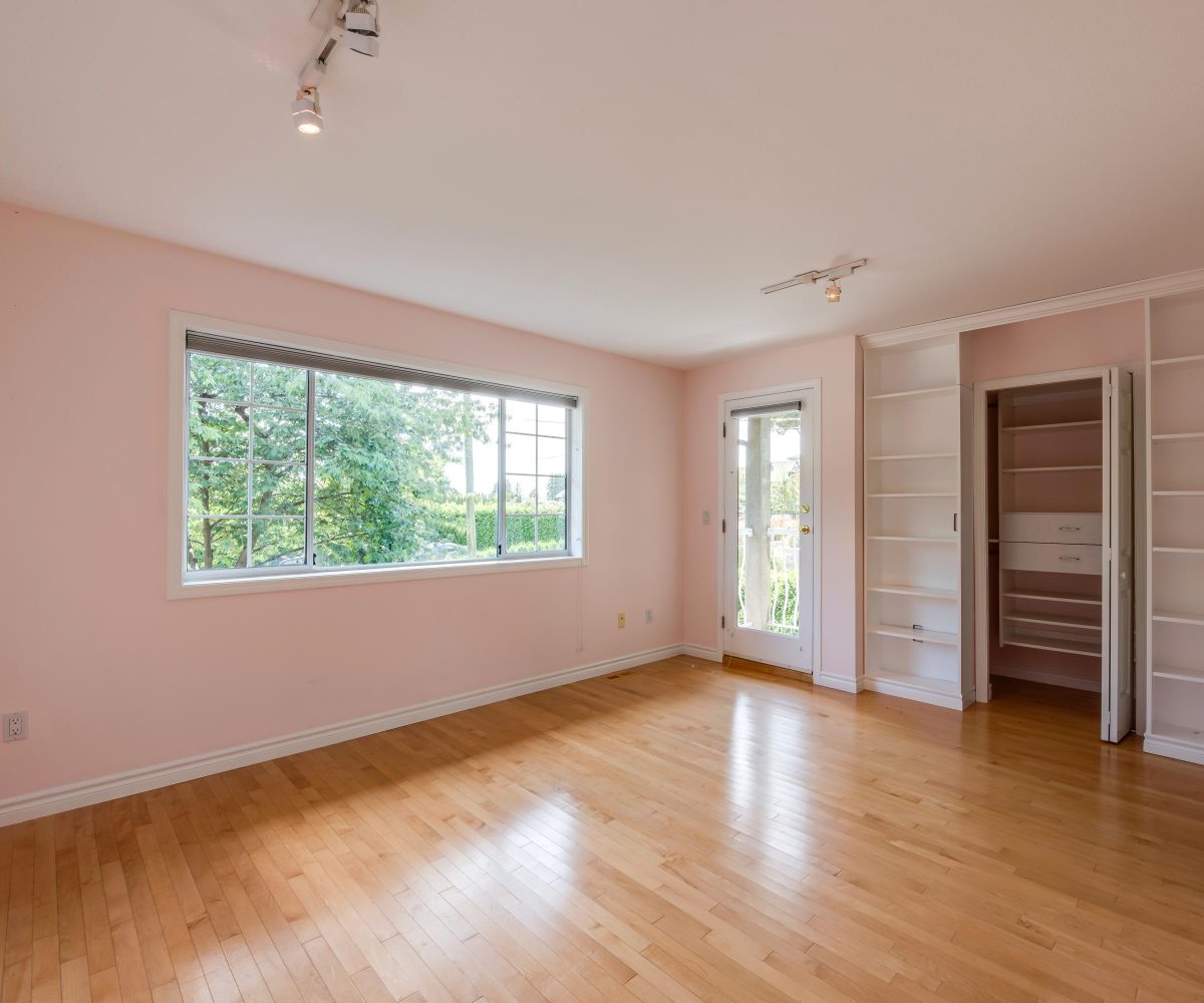2539 Kings Avenue, West Vancouver, BC V7V 2C7