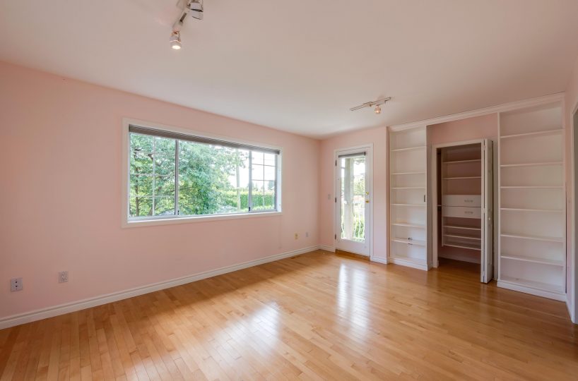 2539 Kings Avenue, West Vancouver, BC V7V 2C7