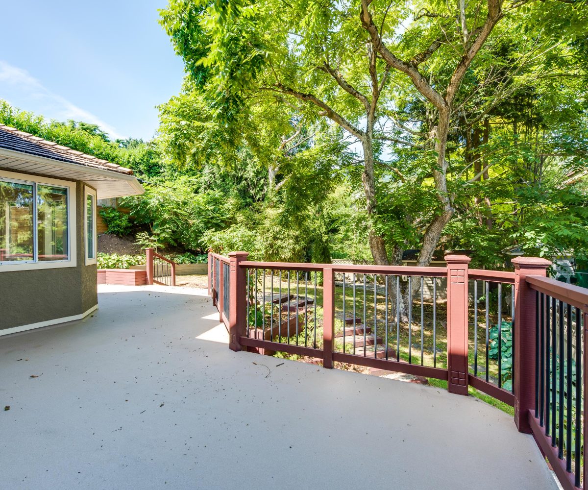 2539 Kings Avenue, West Vancouver, BC V7V 2C7 Vista Realty Property