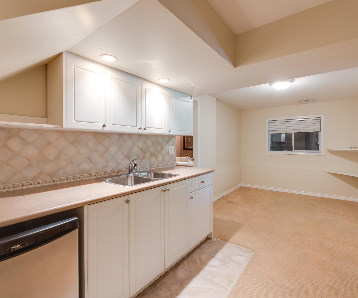 2539 Kings Avenue, West Vancouver, BC V7V 2C7