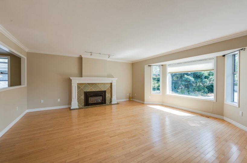 2539 Kings Avenue, West Vancouver, BC V7V 2C7