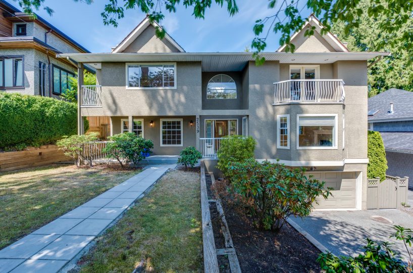 2539 Kings Avenue, West Vancouver, BC V7V 2C7
