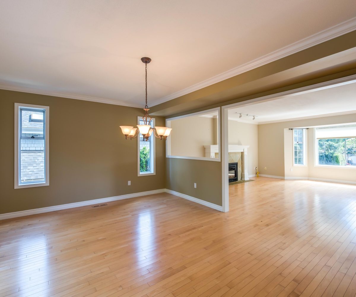 2539 Kings Avenue, West Vancouver, BC V7V 2C7