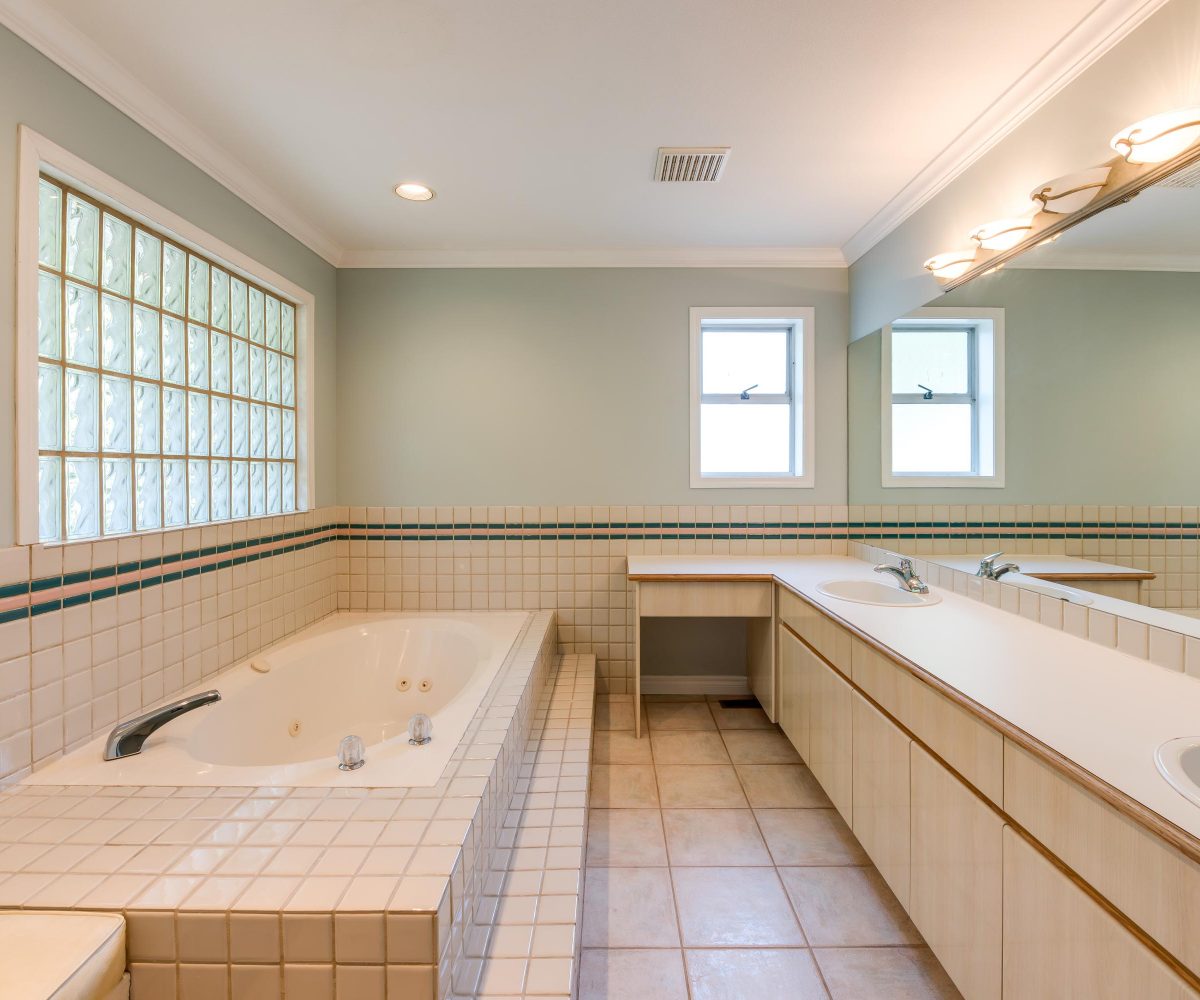 2539 Kings Avenue, West Vancouver, BC V7V 2C7