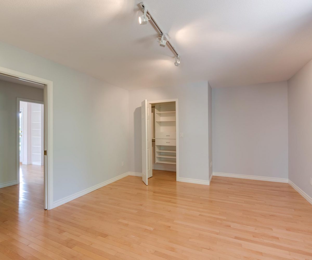 2539 Kings Avenue, West Vancouver, BC V7V 2C7