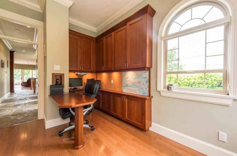 1229 Esquimalt Ave., West Vancouver, BC, V7T 1K3