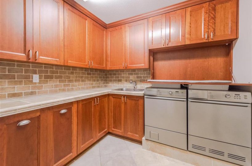1229 Esquimalt Ave., West Vancouver, BC, V7T 1K3