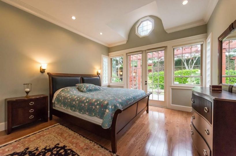 1229 Esquimalt Ave., West Vancouver, BC, V7T 1K3