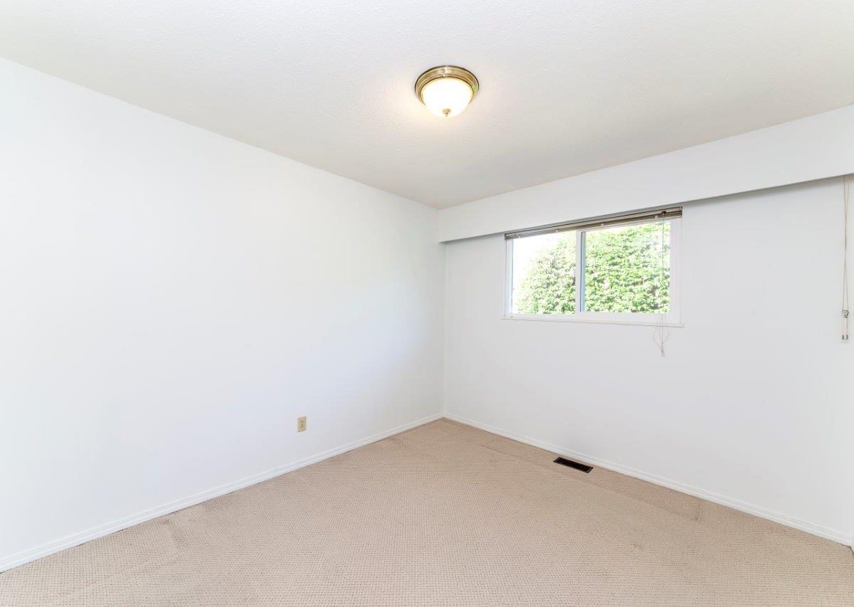 3595 St. George Ave, North Vancouver, V7N 1W1
