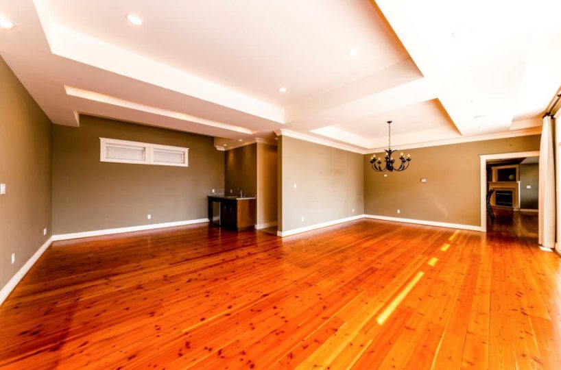 5741 Seaview Road, West Vancouver, BC V7W 1R7