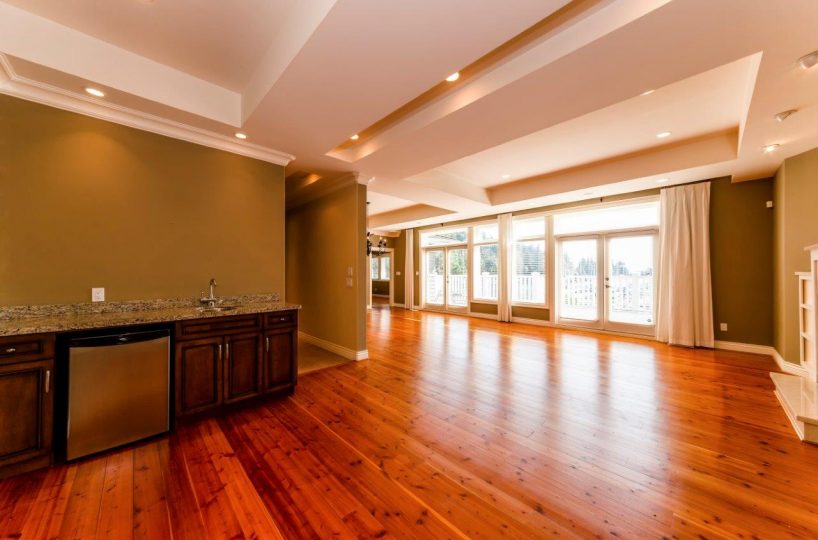 5741 Seaview Road, West Vancouver, BC V7W 1R7