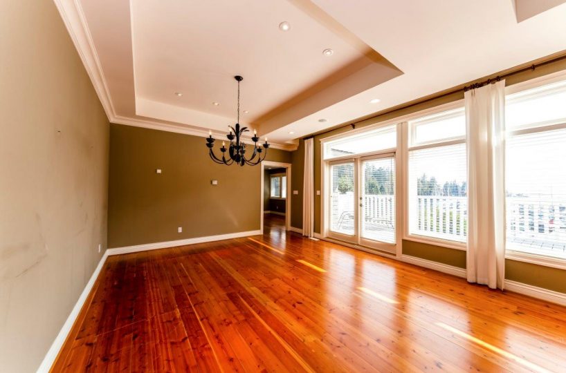 5741 Seaview Road, West Vancouver, BC V7W 1R7