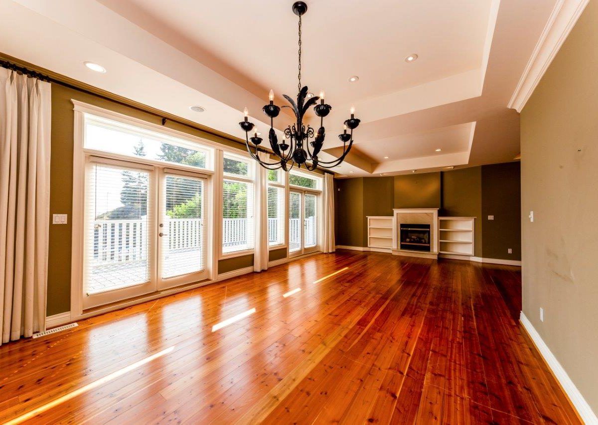 5741 Seaview Road, West Vancouver, BC V7W 1R7