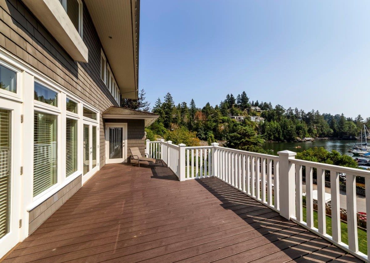 5741 Seaview Road, West Vancouver, BC V7W 1R7