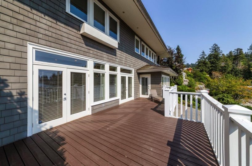 5741 Seaview Road, West Vancouver, BC V7W 1R7