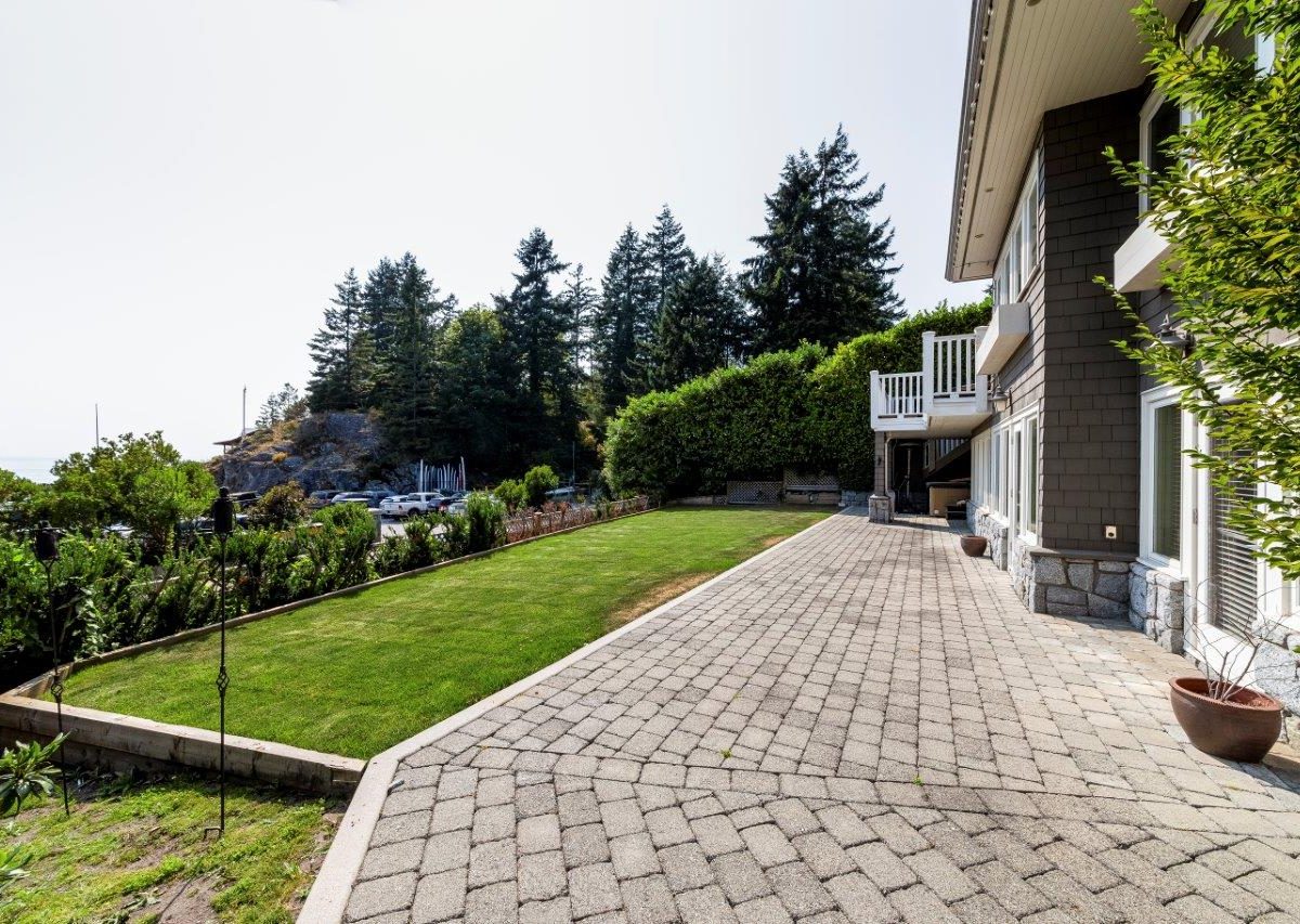 5741 Seaview Road, West Vancouver, BC V7W 1R7