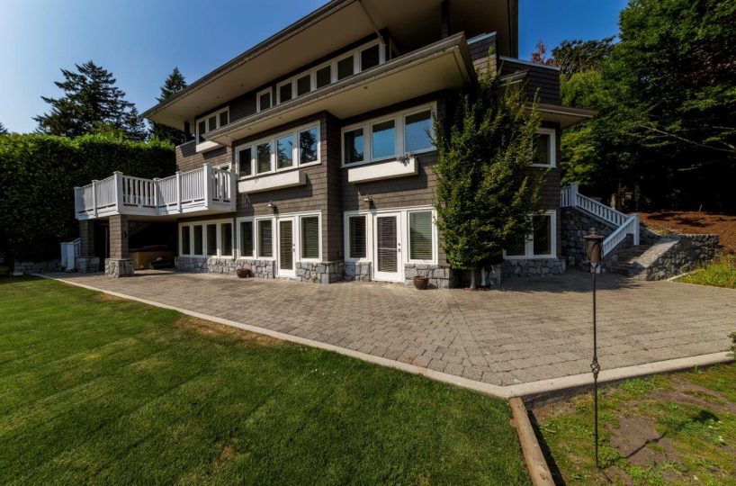 5741 Seaview Road, West Vancouver, BC V7W 1R7