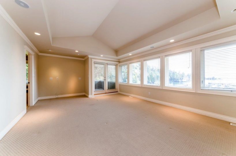 5741 Seaview Road, West Vancouver, BC V7W 1R7