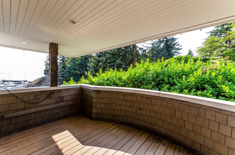5741 Seaview Road, West Vancouver, BC V7W 1R7