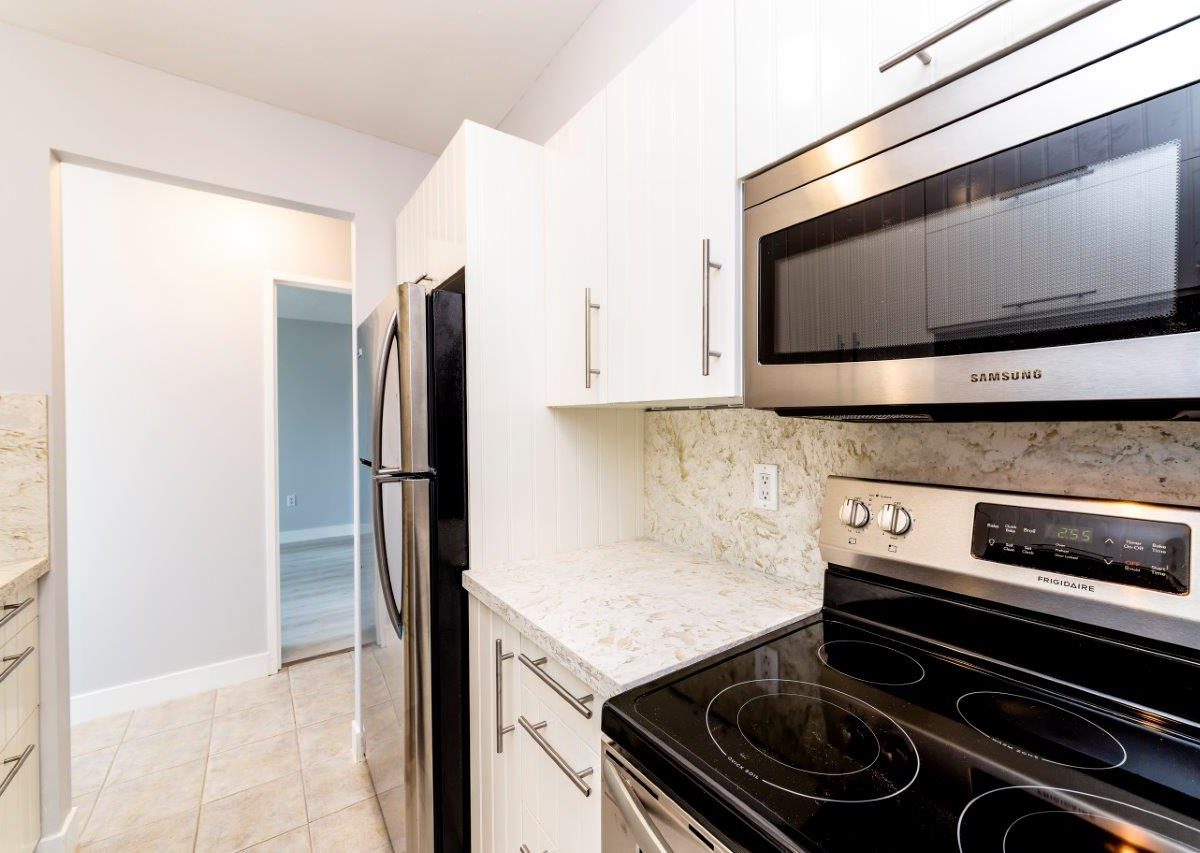 #809 - 2004 Fullerton Ave, North Vancouver, V7P 3G8