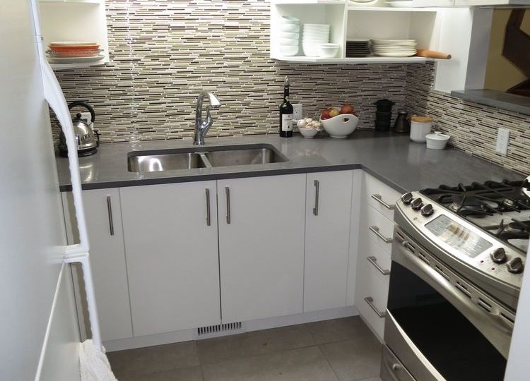236 4th Street East, North Vancouver, BC V7L 1H9
