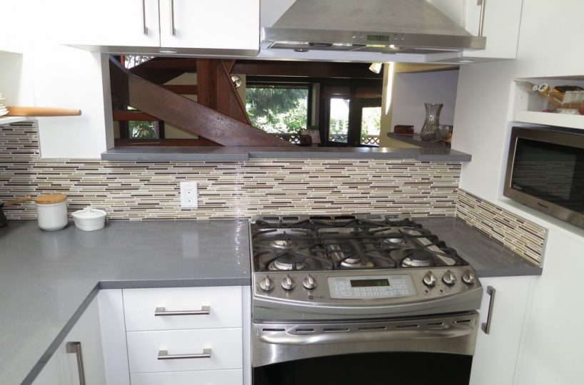 236 4th Street East, North Vancouver, BC V7L 1H9