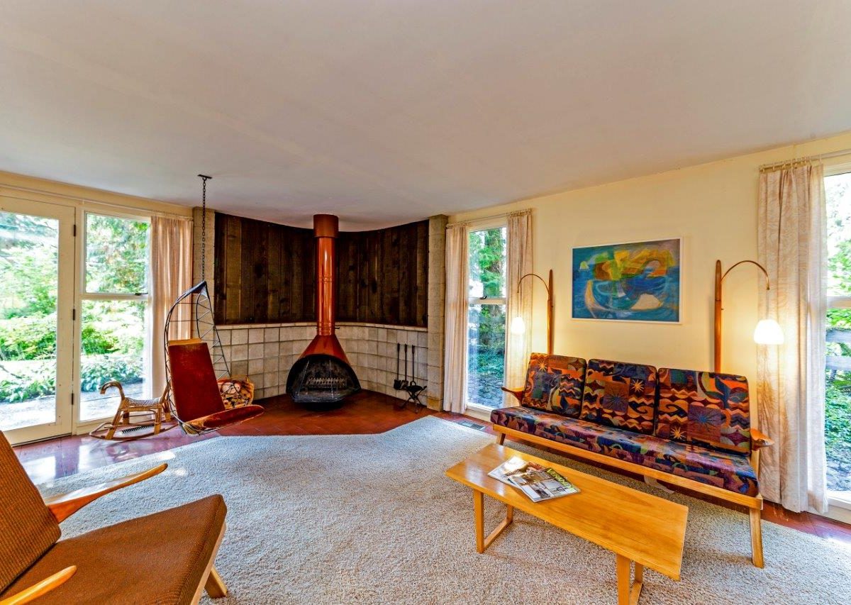 1138 Handsworth Road, North Vancouver, V7R 2A8