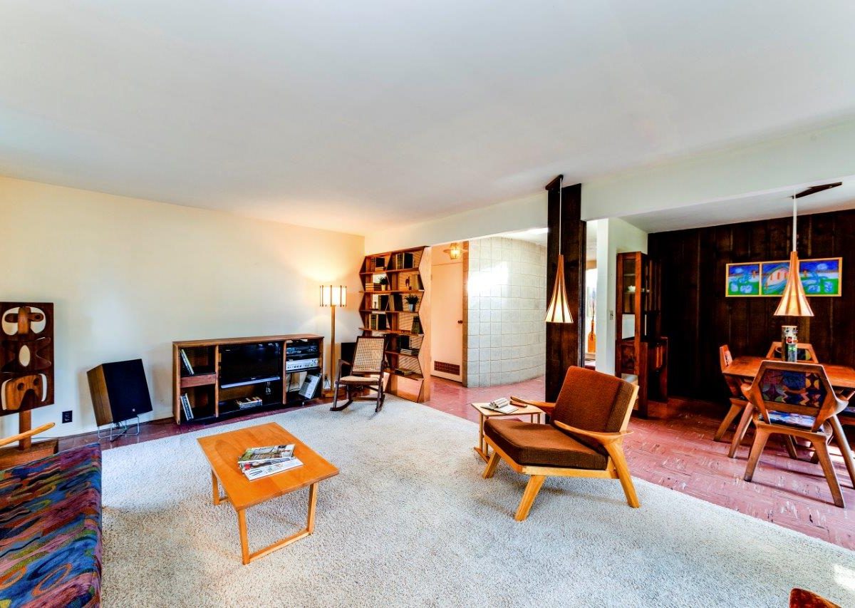 1138 Handsworth Road, North Vancouver, V7R 2A8