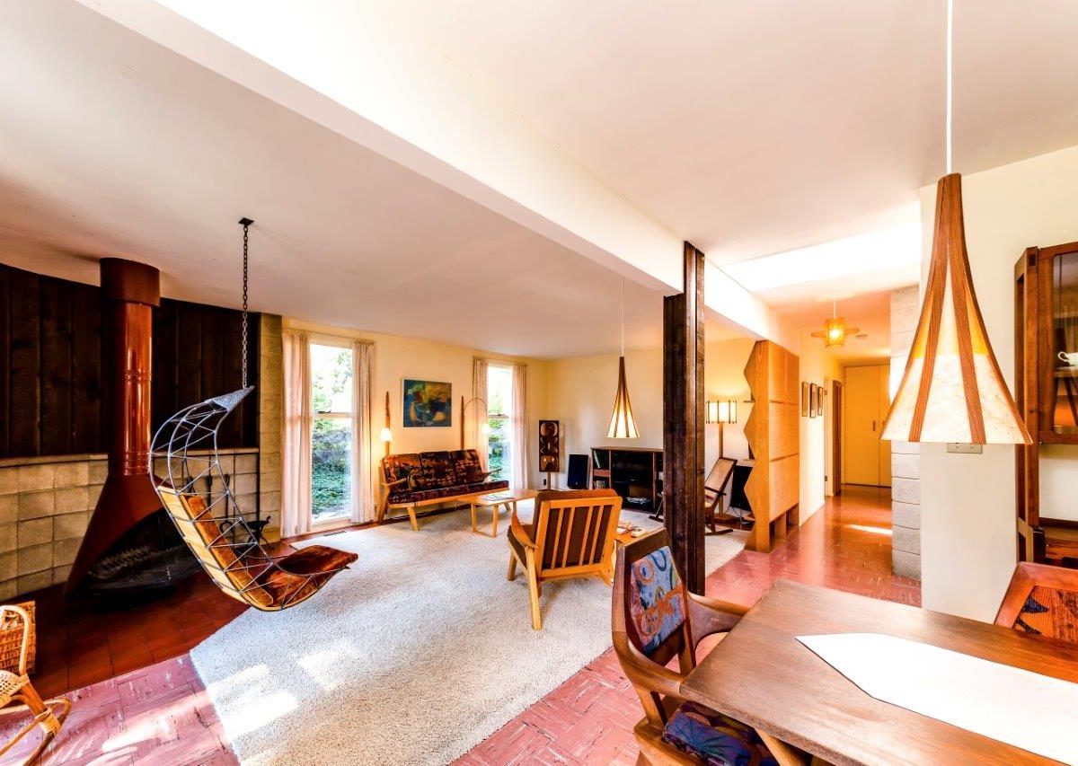 1138 Handsworth Road, North Vancouver, V7R 2A8