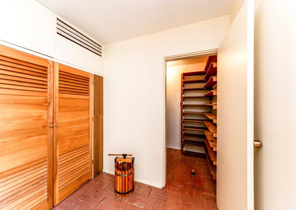 1138 Handsworth Road, North Vancouver, V7R 2A8