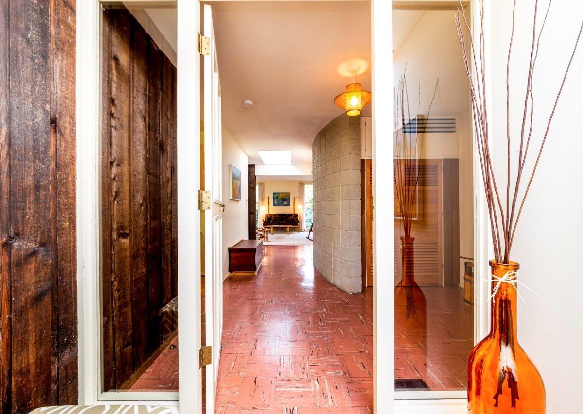 1138 Handsworth Road, North Vancouver, V7R 2A8